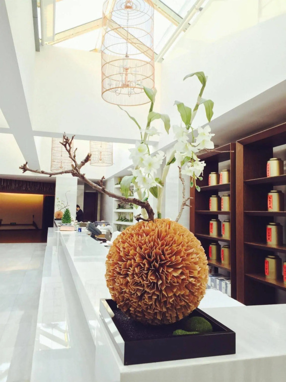 Homa Moon Lake Hotel