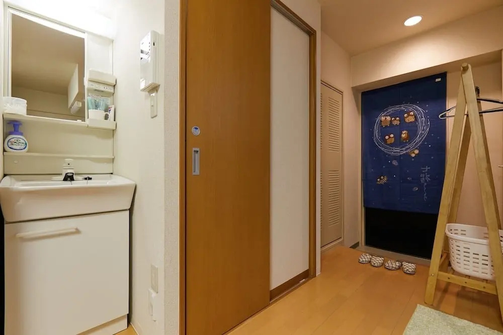 Nishishinjuku Hana House