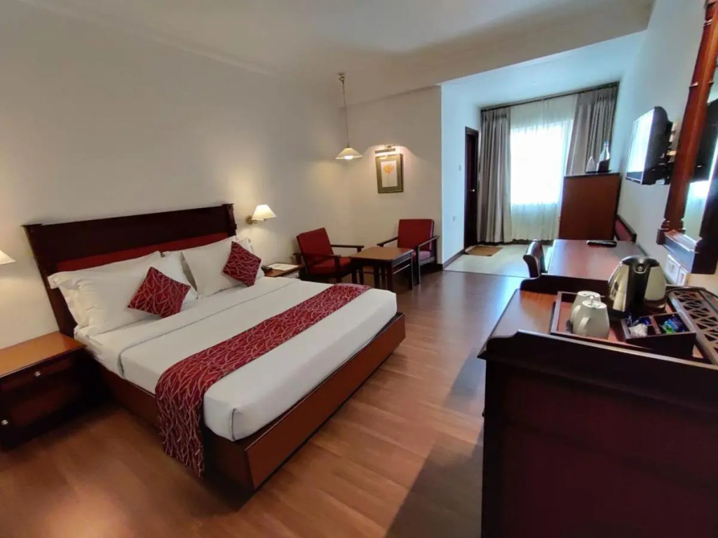 Issacs Residency