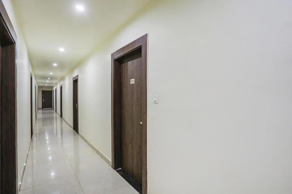 Fabhotel Naman