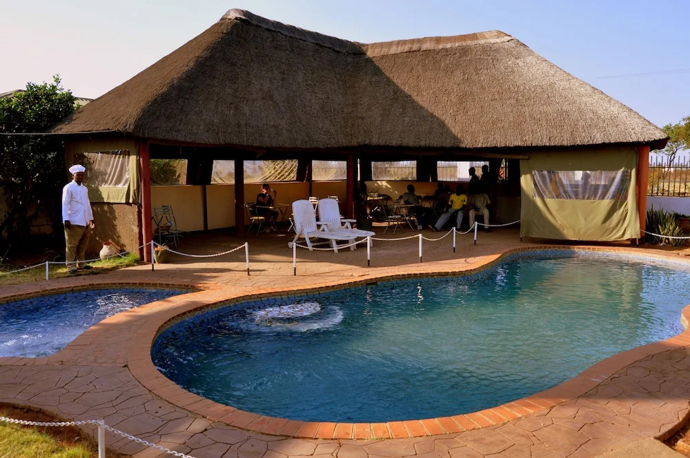 Wane Guest Lodge