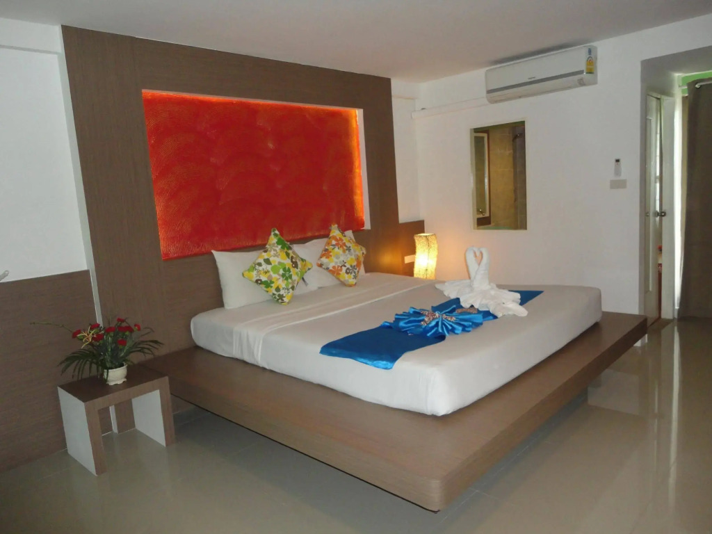 Lamoon Resotel
