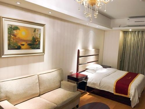 Golden Sunshine International Apartment Hesheng Plaza Branch