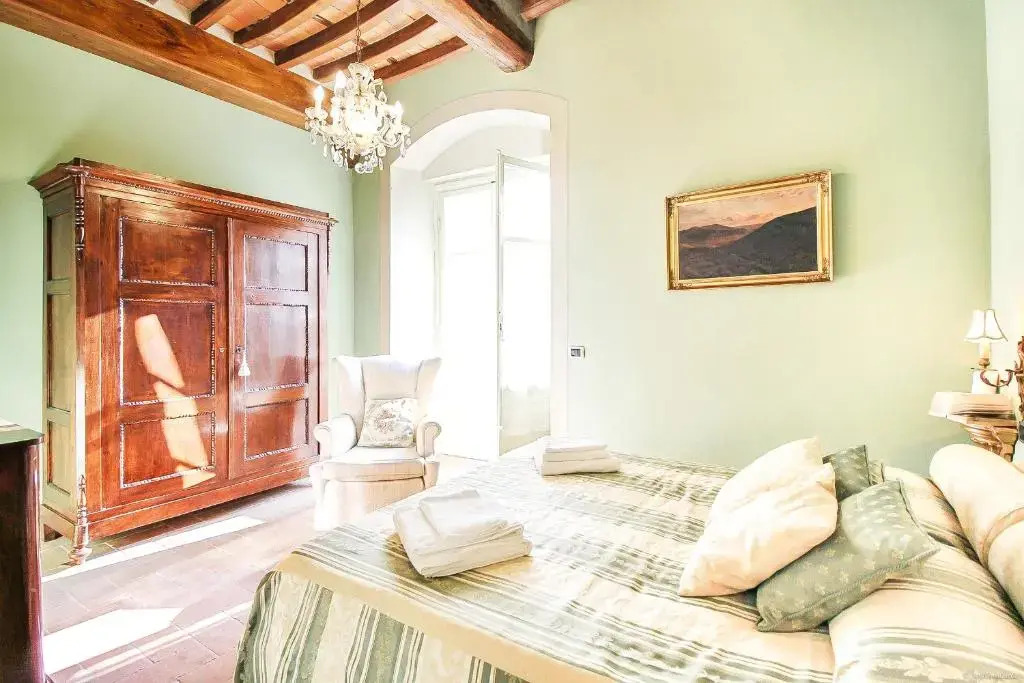 Apartment Guinigi with Private Courtyard