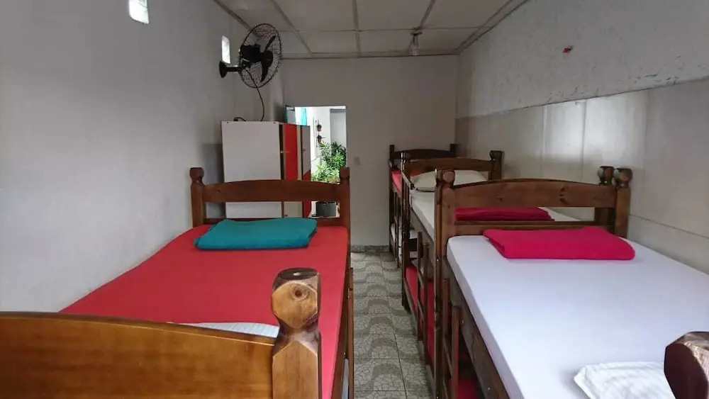 Hostel Calábria na Vila Madalena junto a alegria da Vila