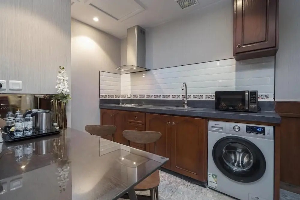 Biz Hotel Apartments