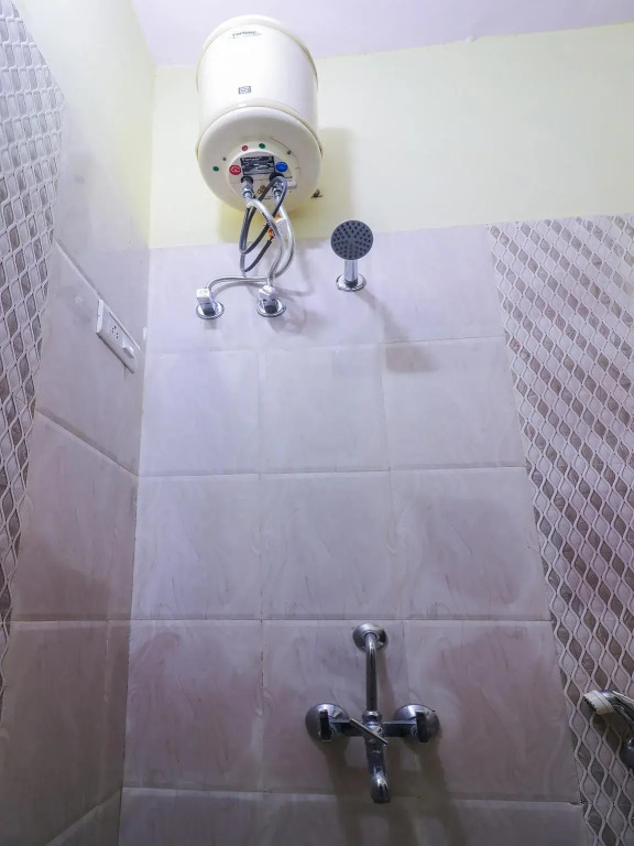 Rj 14 Home Stay By OYO Rooms
