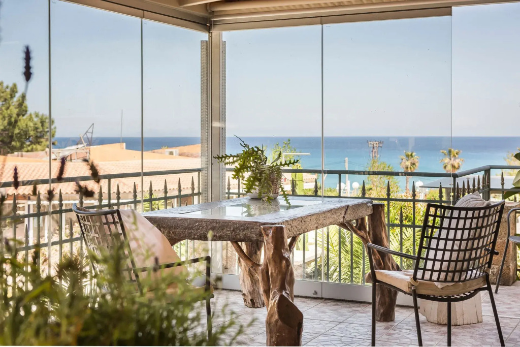 Captains House Hotel