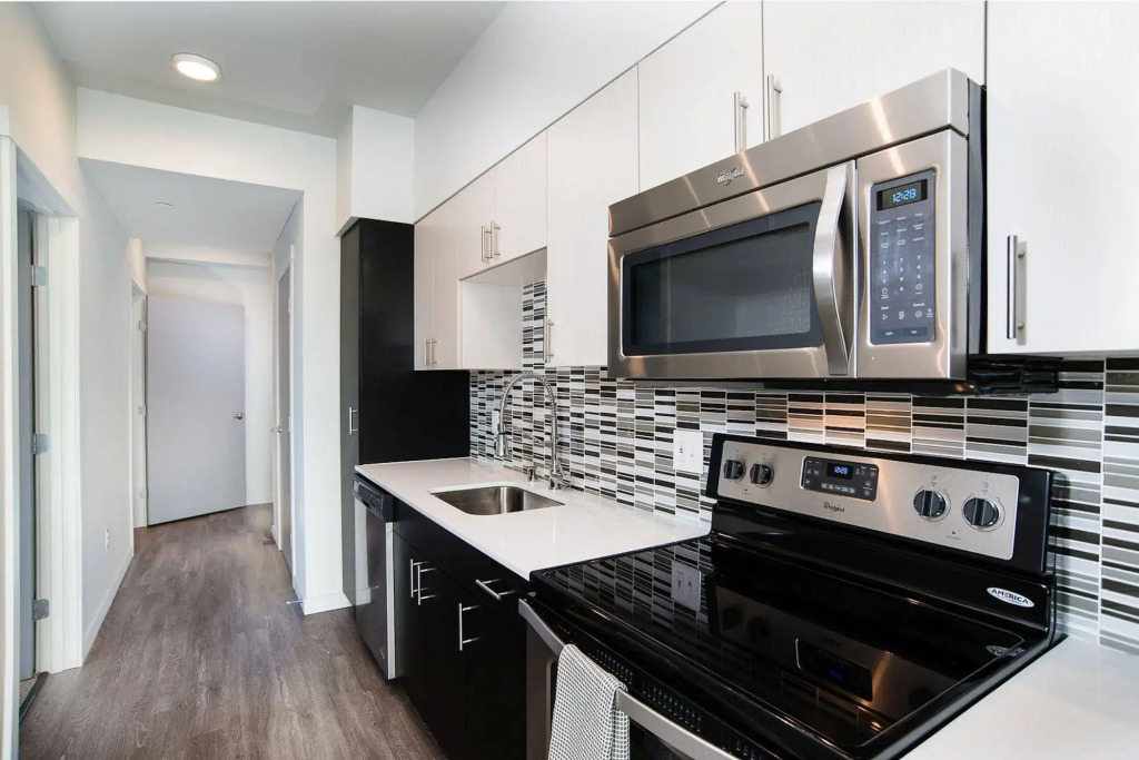 Upscale Apartments in Stadium District