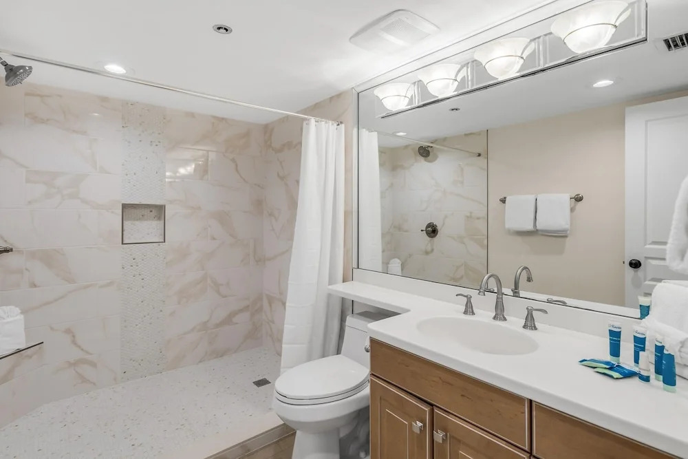 Beachside Two 4305 - Flr10 - 2BR 2BA -, Miramar Beach