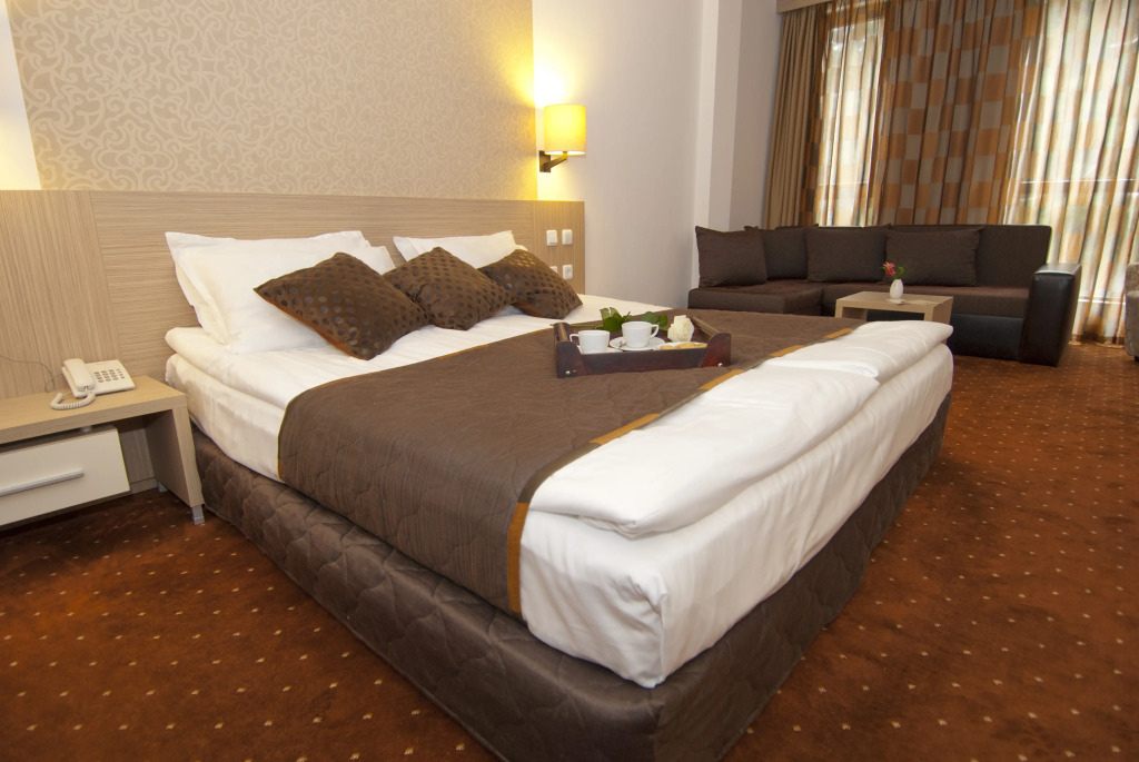Radinas Way Hotel