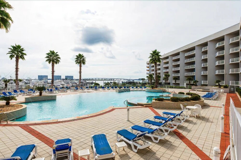 Moorings 414 - 1 Br Condo