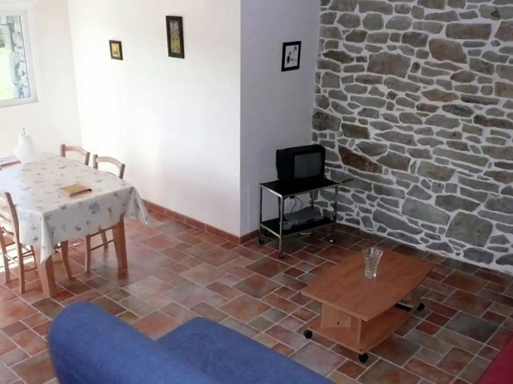 Charming House Located 2 km From the Village of Plozévet