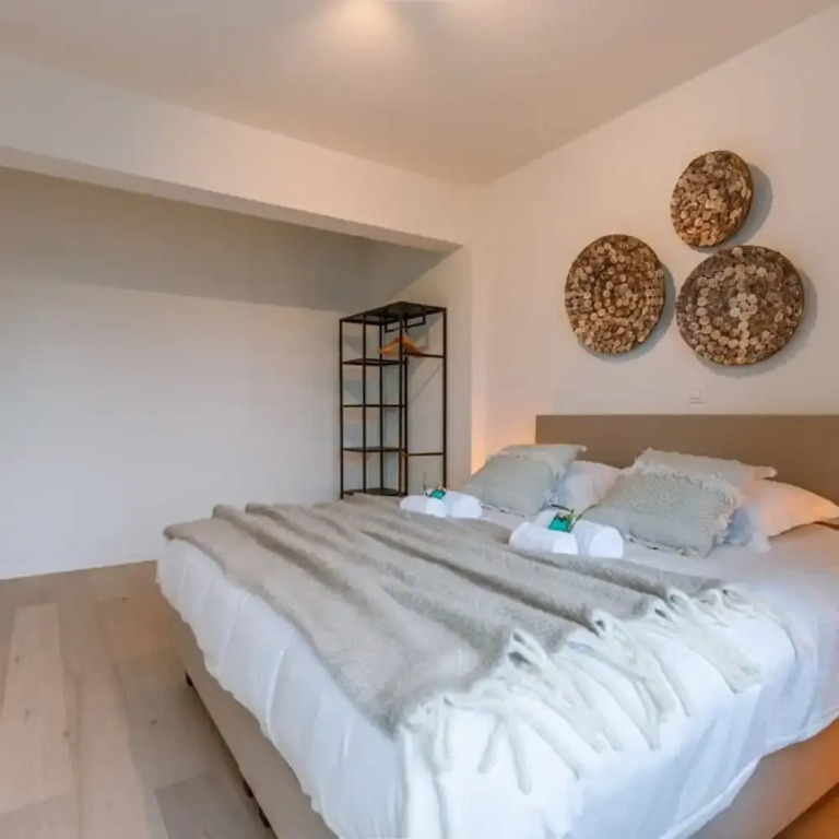 Luminous Family Apartment With Magnificent View