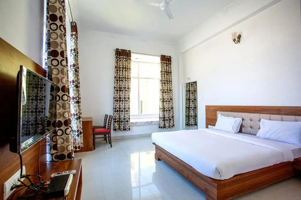 LB The Amar Palace