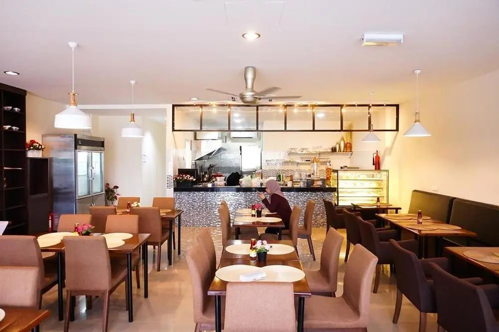 OYO 762 TY Hotel