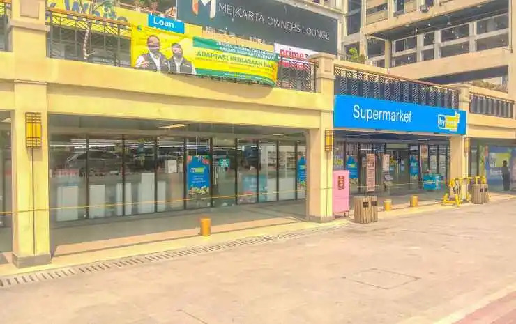 Homey and Enjoy 2BR at Meikarta Apartment