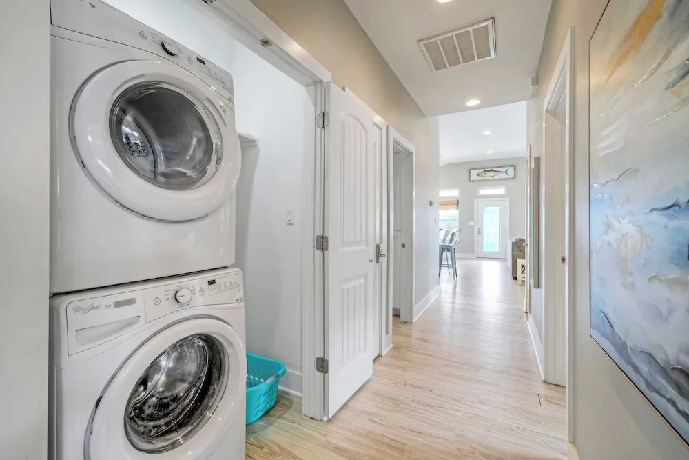 Sleeps 24 2 Homes w/ Beach Boardwalk Access & Deck Views Steps to the Beach