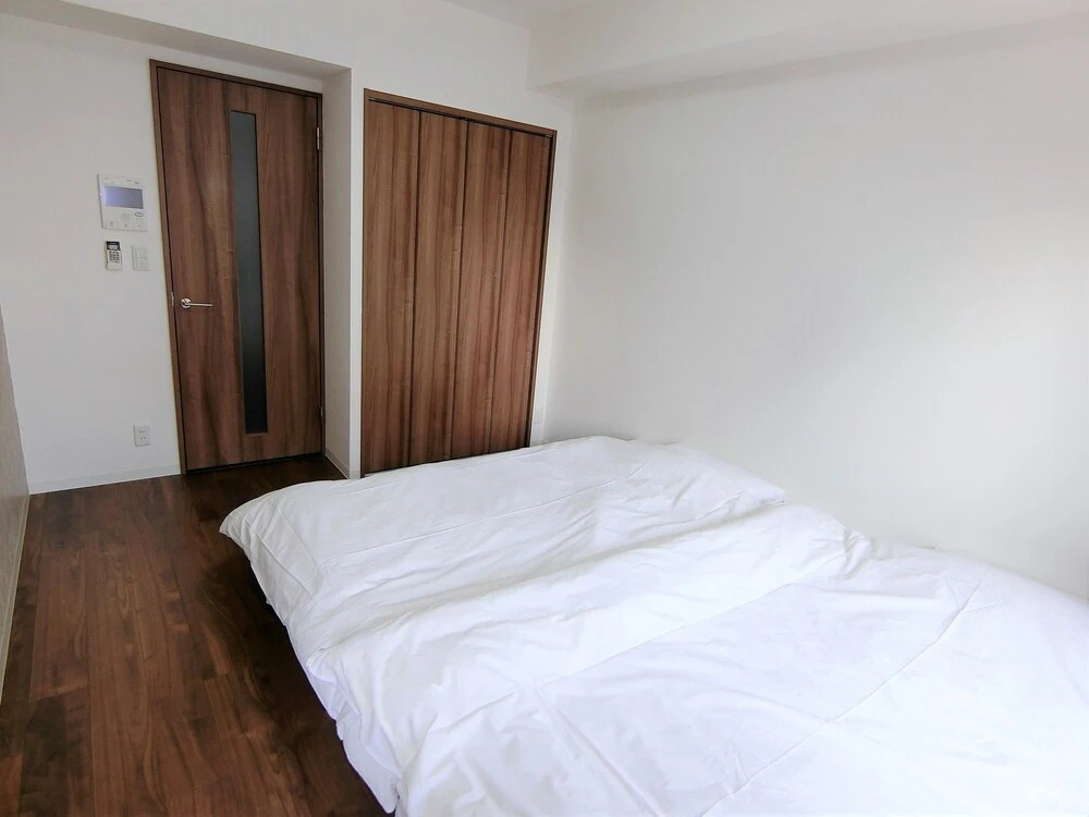 HR Front Regal Namba West