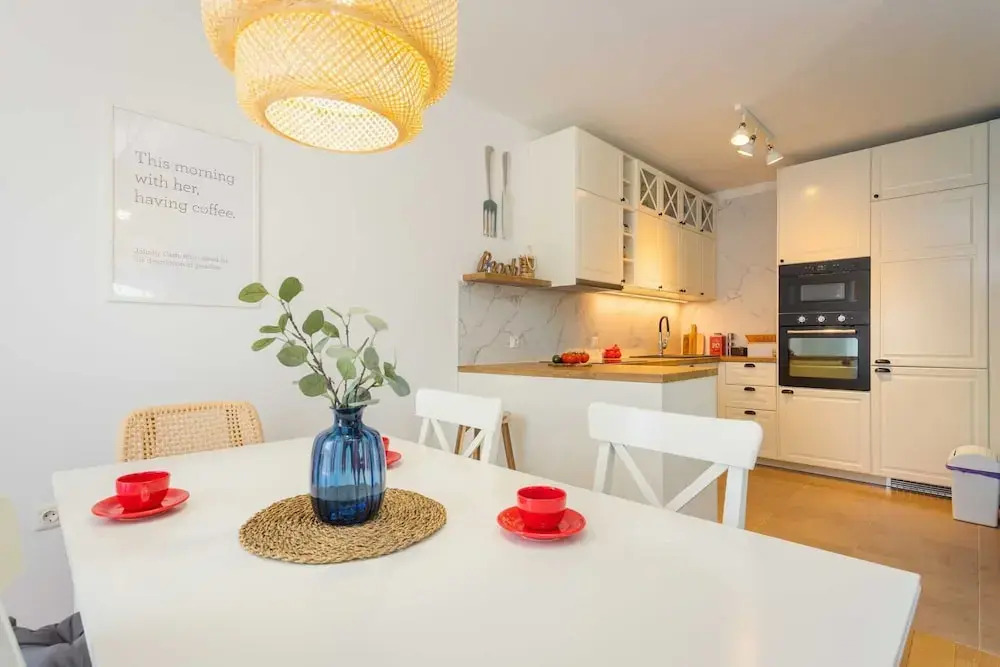 Apartment with shared swimming pool