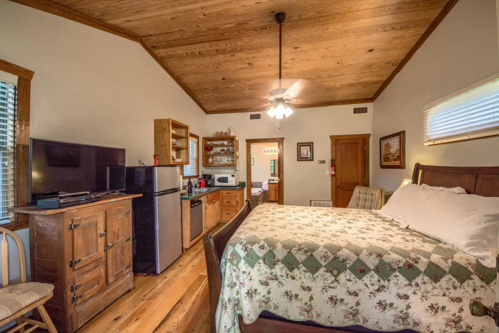 Waldrip Cabin