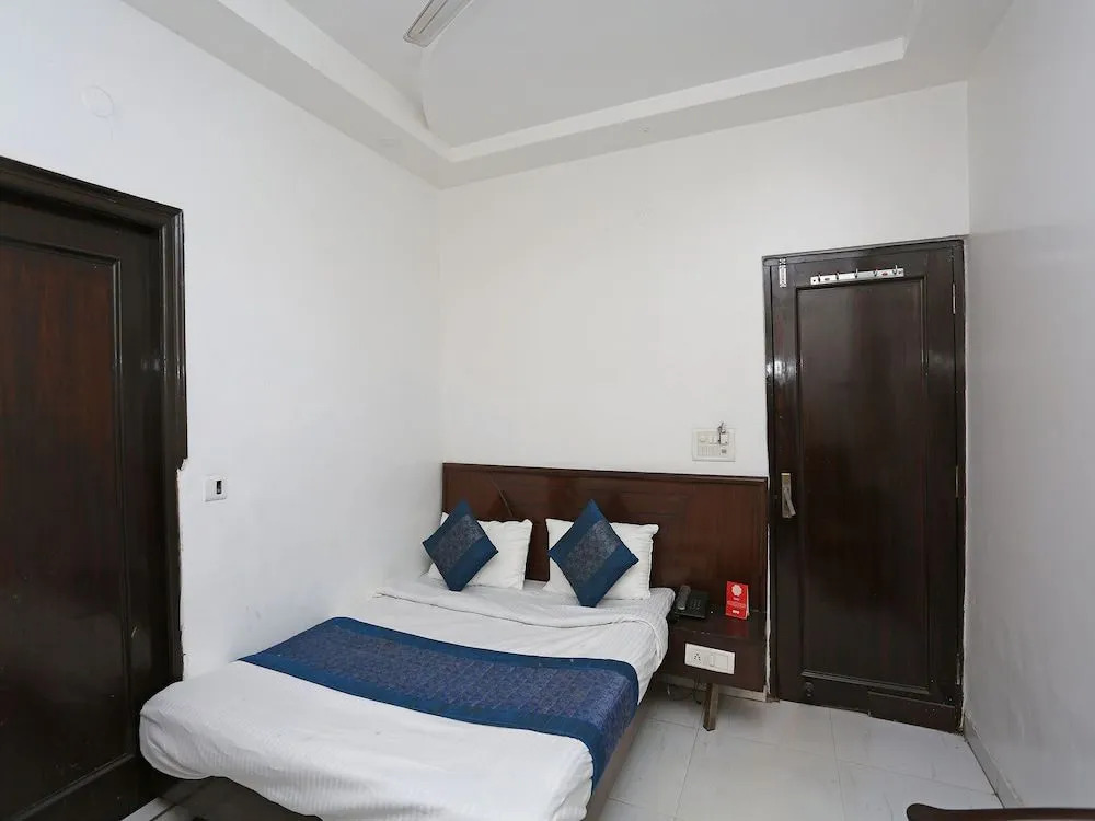 OYO 15435 Hotel Rachna Tourist