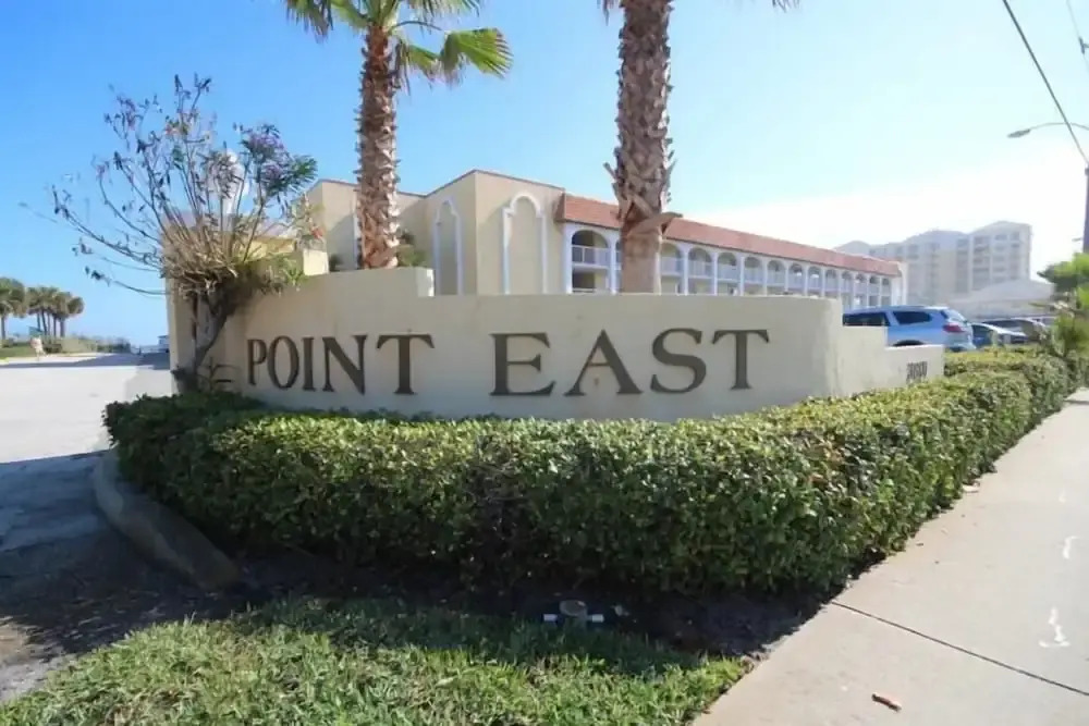 Point East 320
