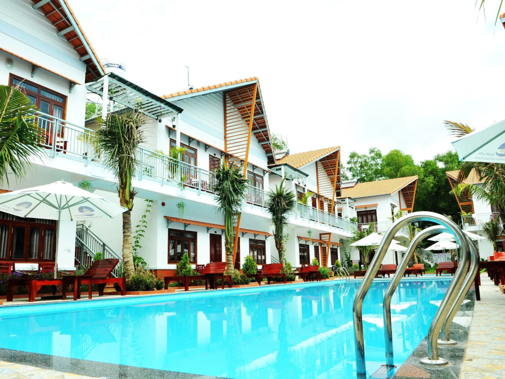 Camellia Resort & Spa