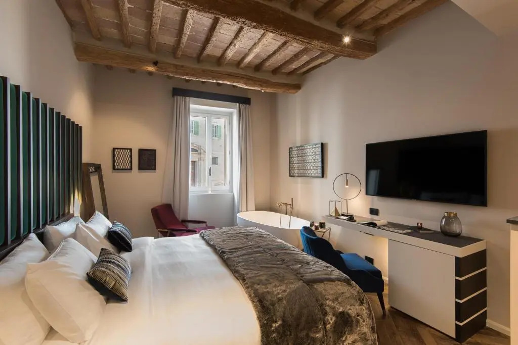 Times Suites - Guesthouse - Etruria Collection