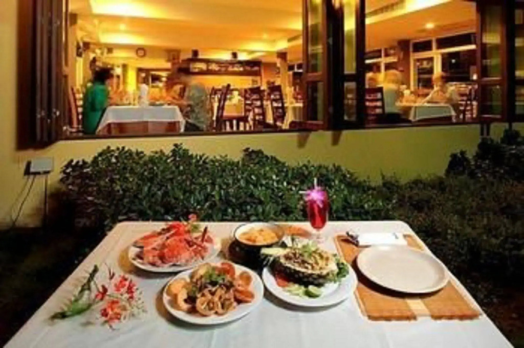 Bacchus Home Resort