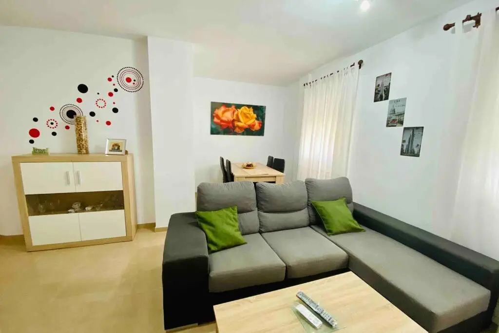 “SMILE NERJA” chic apartment with WIFI, 4 guests
