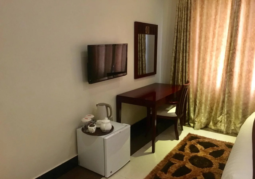 Grandbee Apartment and Residence