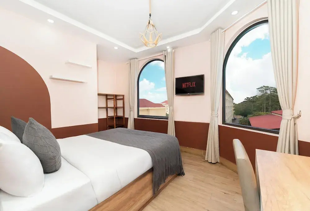 Xuân Mai Hotel