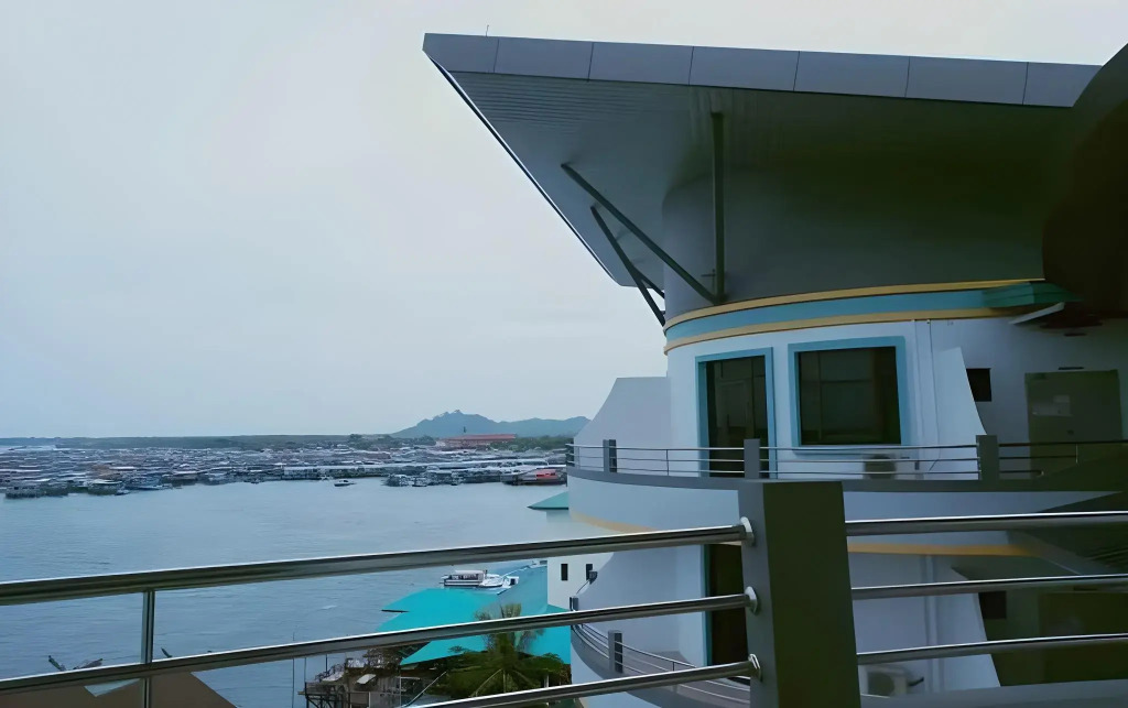 Seafest Hotel