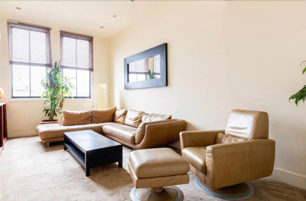City Light Apartments
