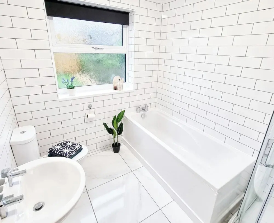 Spacious 3 Bed Home in the Heart of Swansea