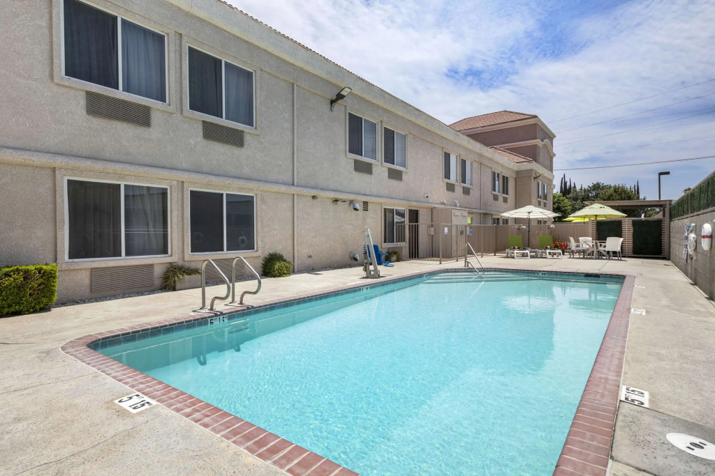 Comfort Suites Tulare Sequoia Gateway