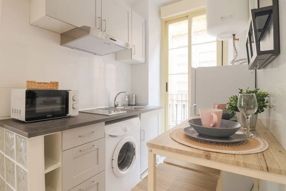 Trendy Two Bedrooms In Ollerias