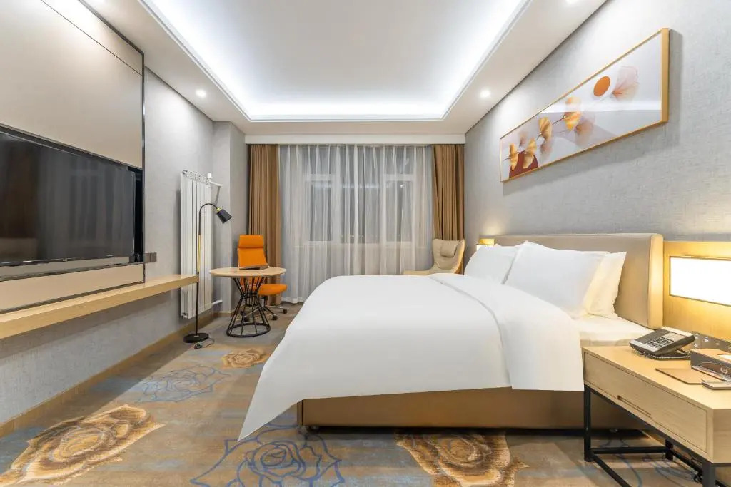 Joy Fall Hotel