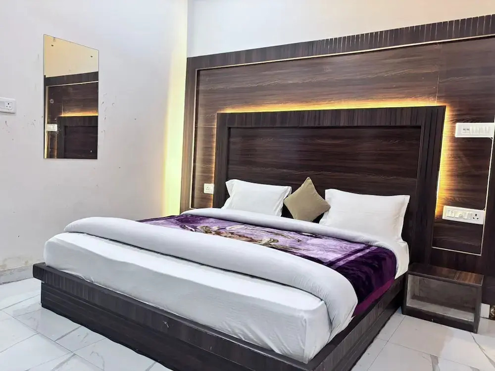 Hotel Shri Mohini Kunj Vindavan By HRG