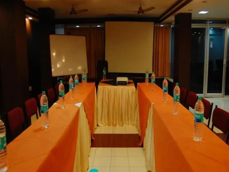 OYO 1126 Hotel Bengal Inn