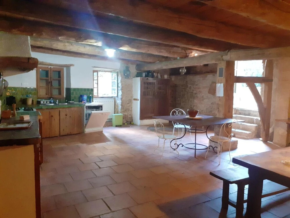 House With 4 Bedrooms in Laudun-l'ardoise, With Wonderful City View, Furnished Garden and Wifi