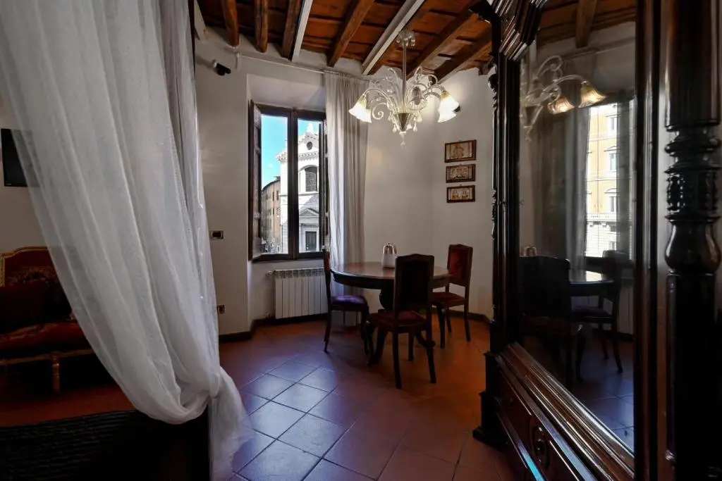 Vicolo dellAquila - Residenze Romanae