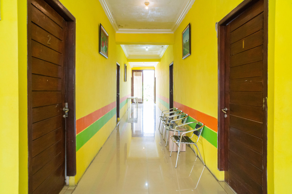 RedDoorz Syariah at Kampung Sawah Jatimurni Bekasi
