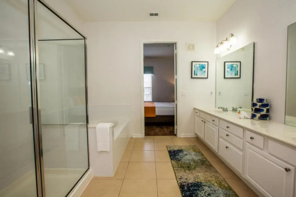 Vista Cay Luxury 4 Bedroom Condo 3117