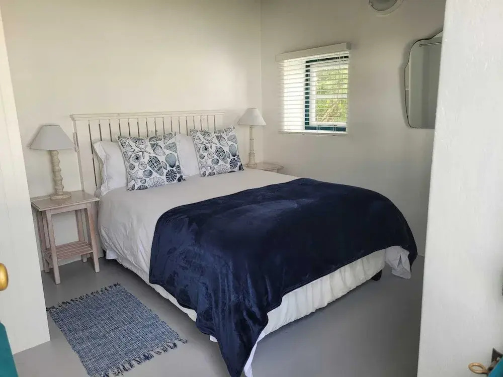 5 Bedroomed Fisherman's Cottage in Struis Bay