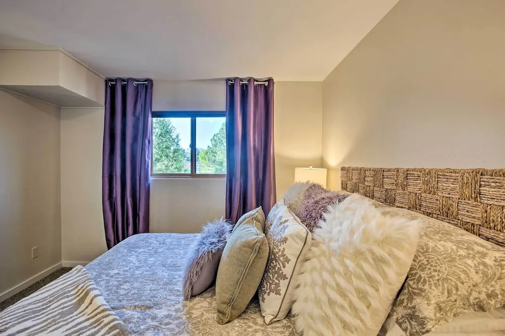 Furnished Patio & Views: West Sedona House!