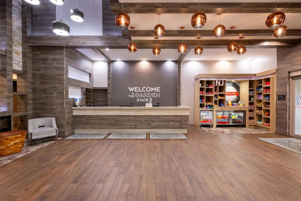 Hampton Inn & Suites By Hilton- Newark Airport Elizabeth