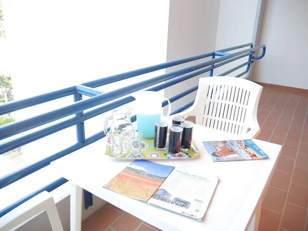Comfortable Flat With Terrace 100m From the Beach