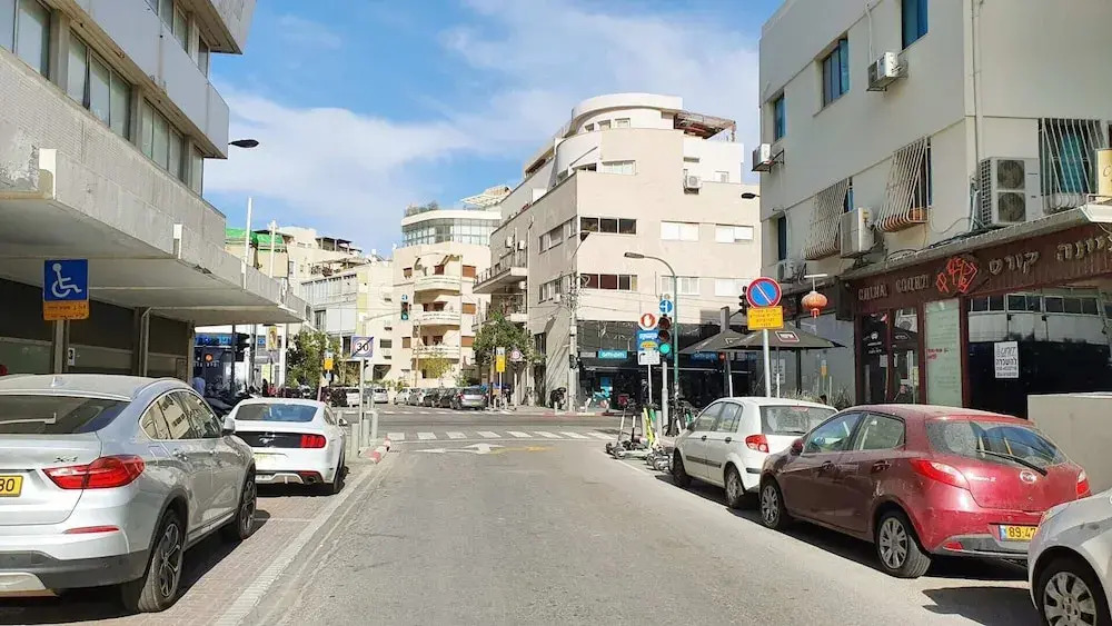 New Apartment Near the Beach With Parking TL53